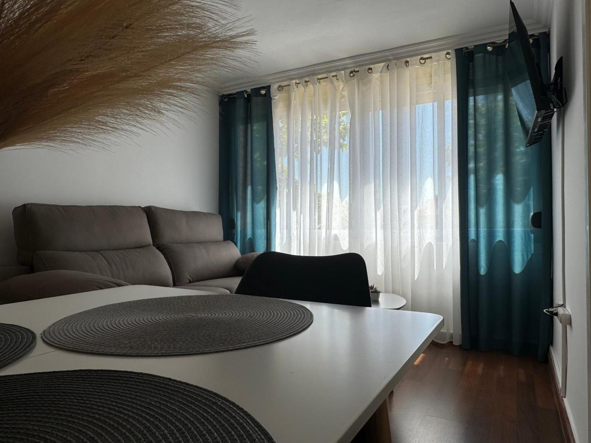 Apartamento Alarcon En Zona Av Espana - Hospital Αλμπαθέτε Εξωτερικό φωτογραφία